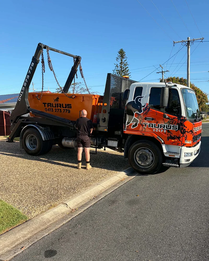 Delivering-a-skip-bin Delivering a skip bin on the Sunshine Coast